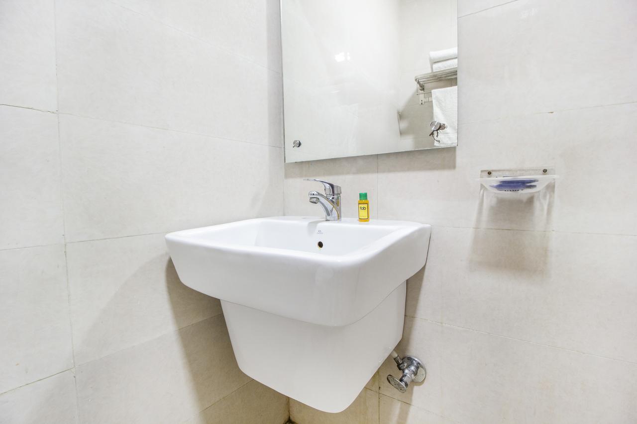 Fabexpress Le Continental Paharganj Hotel New Delhi